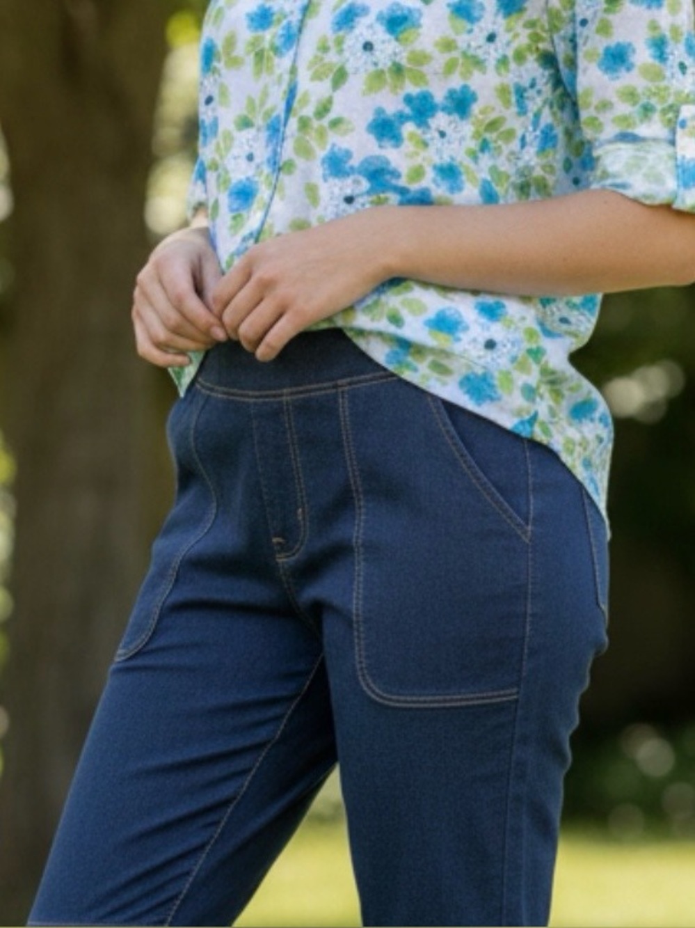 NWT- D & CO. Denim Company Dark Indigo Women’s Denim Jeans — Classic Fit